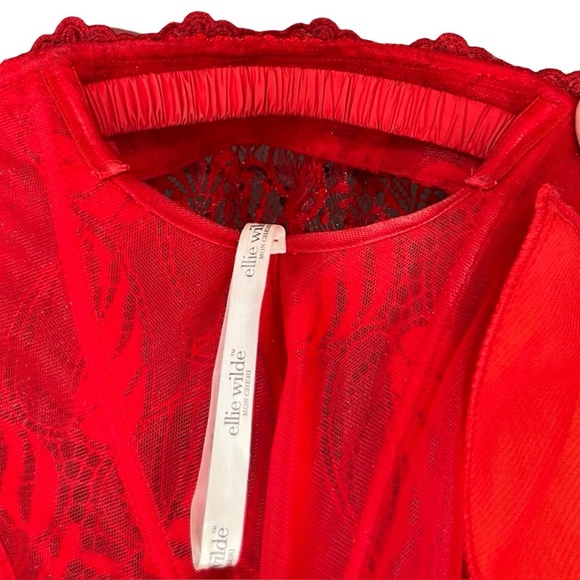 Ellie Wilde Red Sparkle Lace Off-Shoulder Corset Crop Top - Picture 5 of 5